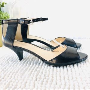 Nine West Perlita kitten heel sandals black Sz 7.5